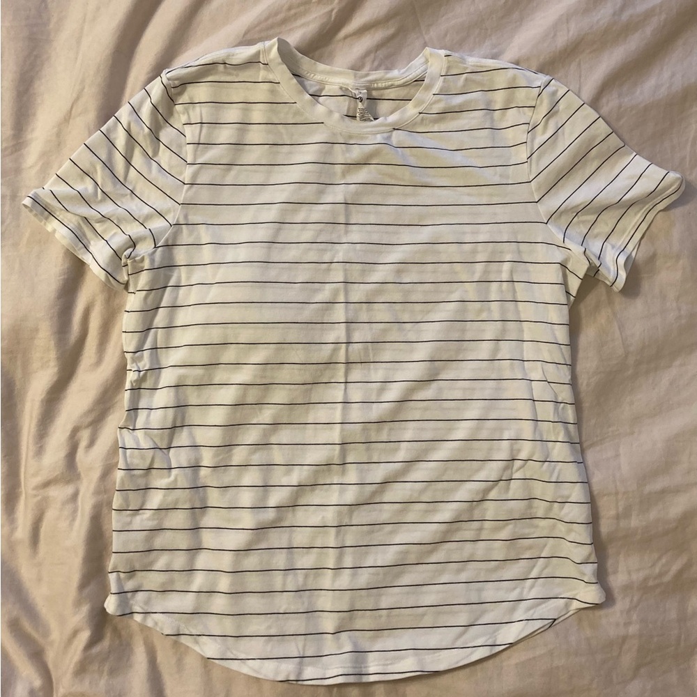 Lululemon Love Curved Hem T Shirt